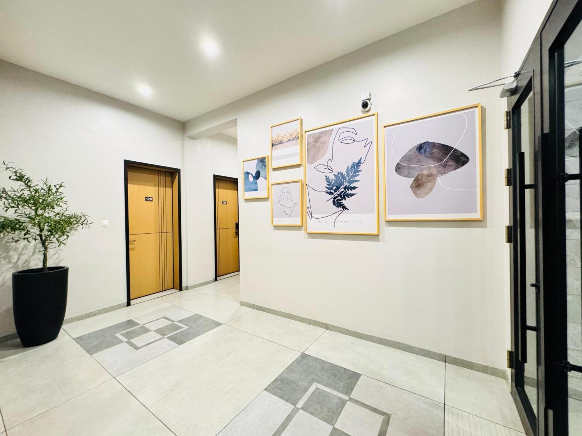 Ixoras Hotel Lemba Kinshasa Buitenkant foto