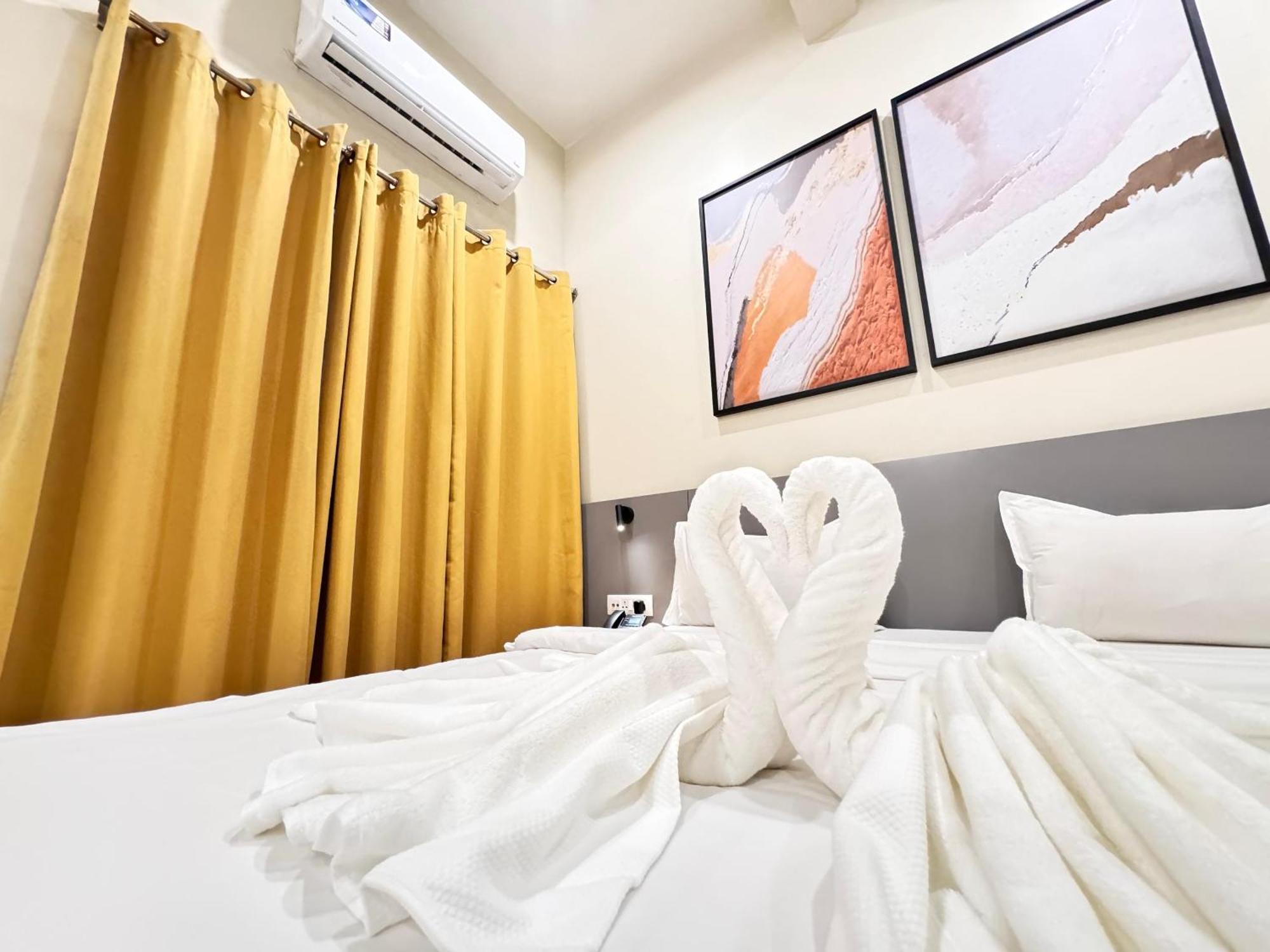 Ixoras Hotel Lemba Kinshasa Buitenkant foto